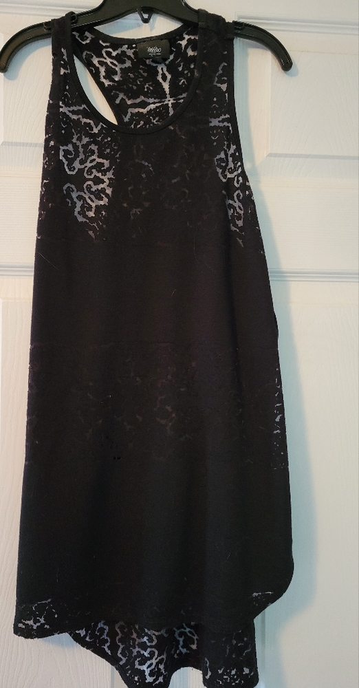 Black razor back tank